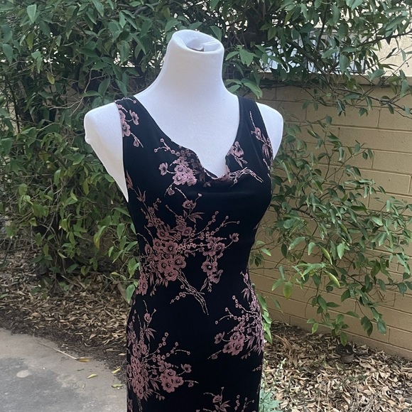 Charlotte Russe Black Floral Print Midi Dress Size M Crisscross Back - Picture 12 of 16